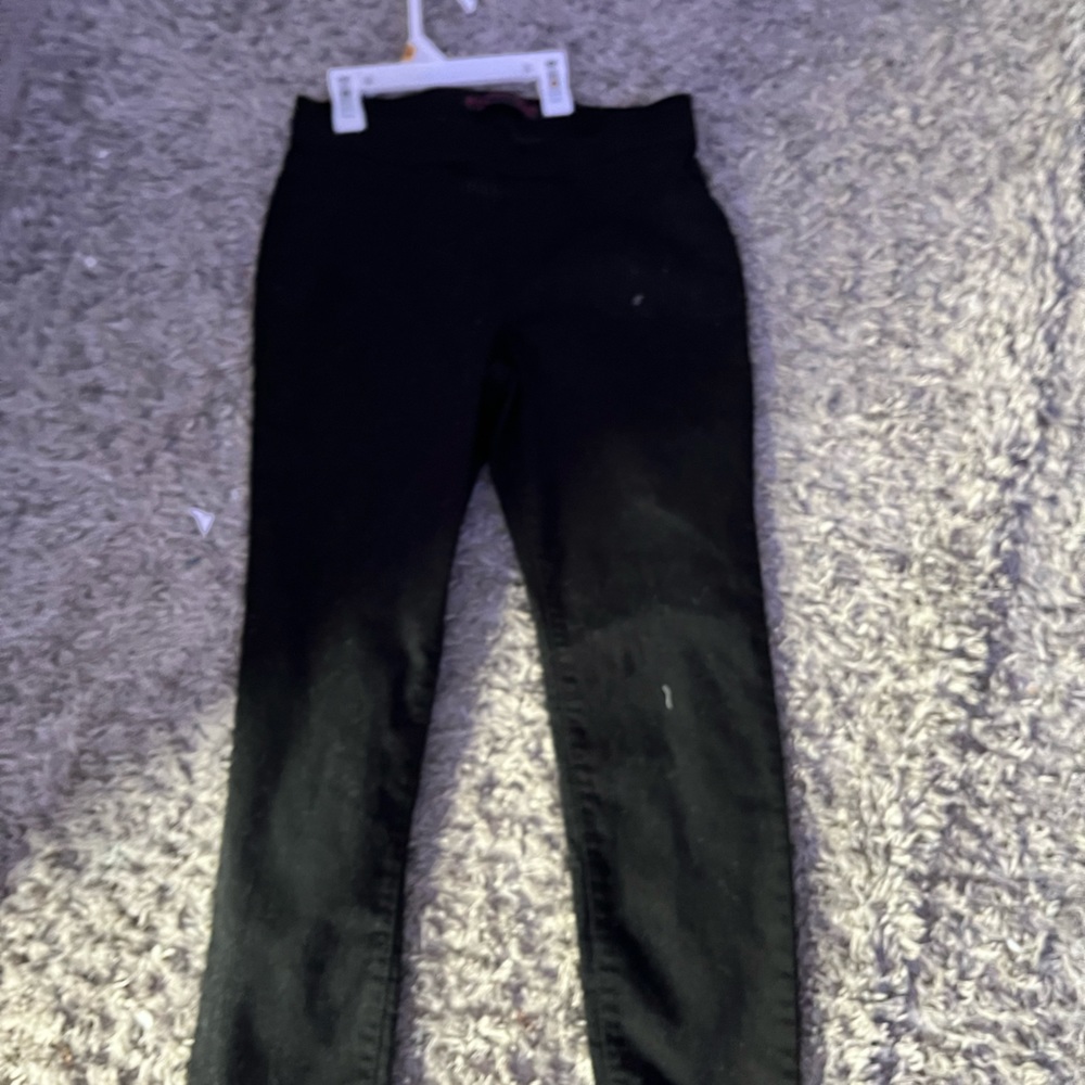 Dark blue jeans no rips
